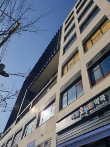 2024타경3460 서울특별시 송파구 동남로29길 4, 센트럴오금 에이동 7층 703호 근린상가 경매 이미지