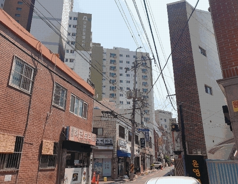 2025타경2737 부산광역시 사하구 낙동대로451번안길 8, 아람센트럴시티 10층 1005호 아파트[공급20평형] 경매 이미지