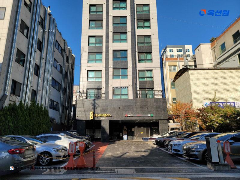 2023타경61278 서울특별시 강동구 성내로 64, 에스아이팰리스센트럴성내 2층 205호 아파트 경매 이미지