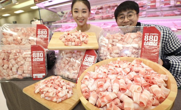 이마트, 대패삼겹살 880원에 개시... '통큰'시리즈 이어간다