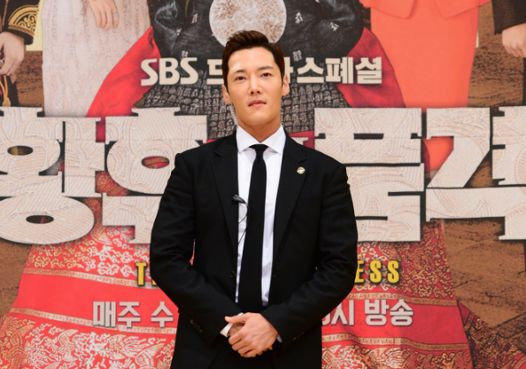 '남주' 없는 드라마? '황후의 품격' 회차 연장에 최진혁 불참