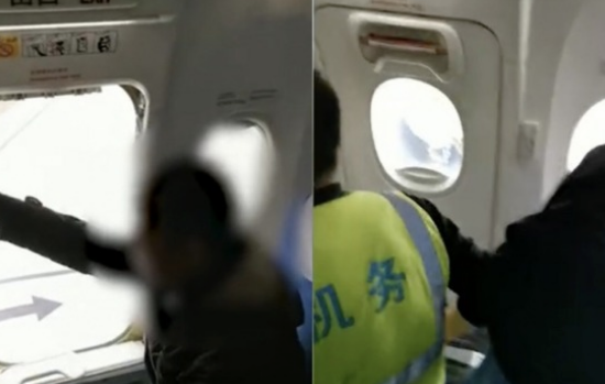 "비행기에서 빨리 내릴래!"···패기 넘치는 승객, 비상문 열었다
